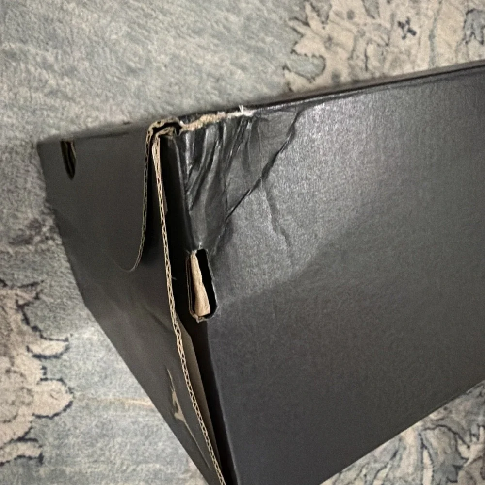 Jordan box slight